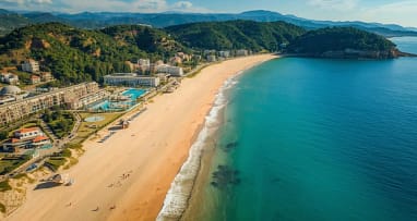 Albena Bulgarien Strand Luftaufnahme mit Hotels am Schwarzen Meer