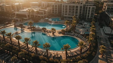 5-Sterne-Hotel in Belek mit großer Poollandschaft und Palmen – All Inclusive Urlaub in Belek