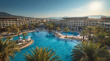 5-Sterne-Resort in Belek mit großer Poollandschaft und Palmen – luxuriöser All Inclusive Urlaub in Belek