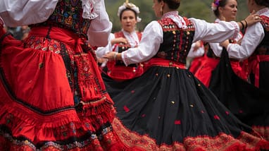 Bulgarien Kultur mit traditioneller Folklore Tracht