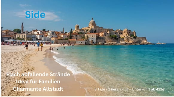 Strandpromenade in Side mit Blick auf das Meer und historische Altstadt im Hintergrund.